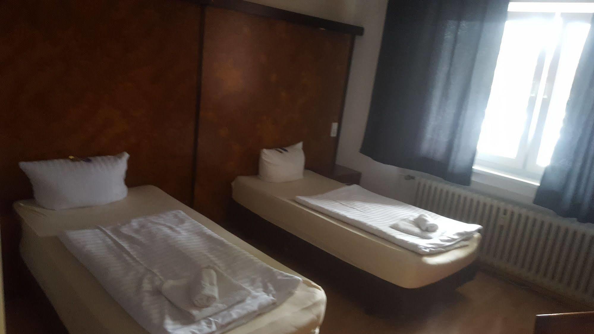 Gz Hostel בון מראה חיצוני תמונה